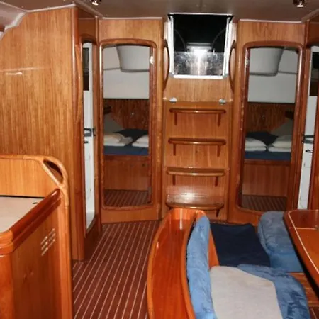 Botel Barolo I Punat